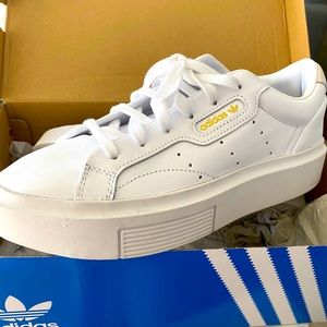 ADIDAS sneakers size 8